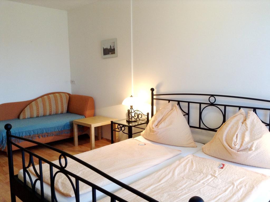 Gasthof Zur Haltestelle Lasberg Room photo